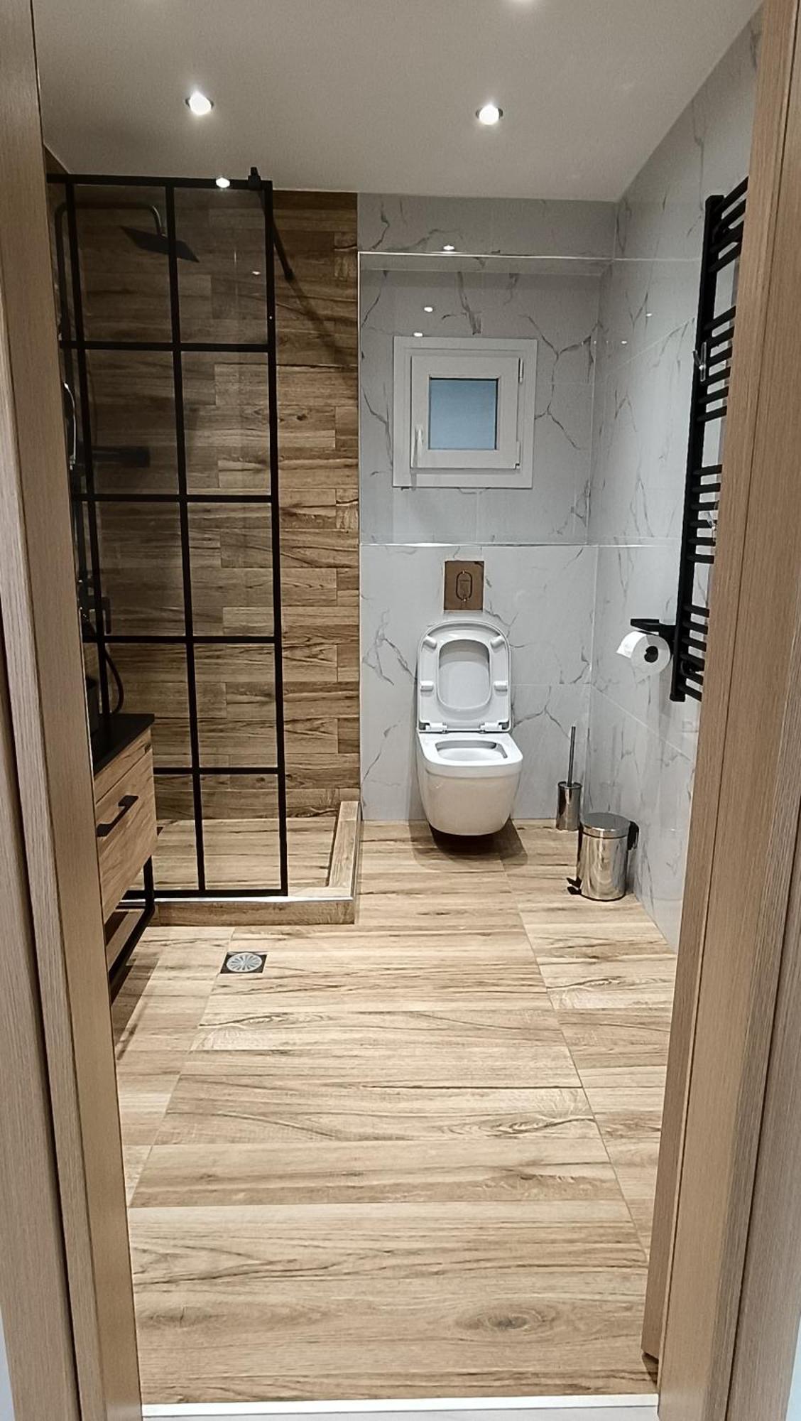 Comfort Corner 75sm 100mbs * Thessaloniki